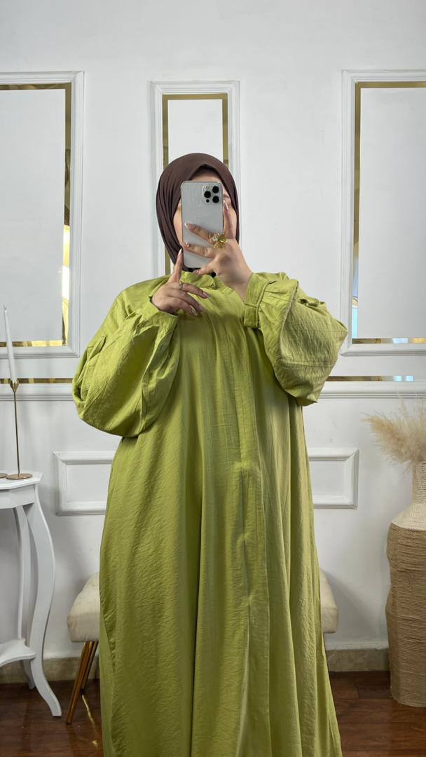 ROBE W